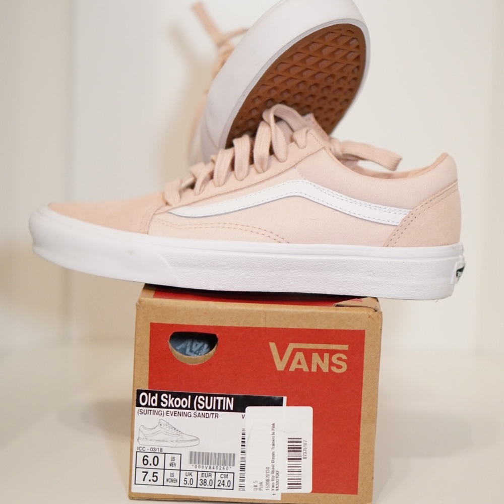 Old skool Vans sneakers NWT